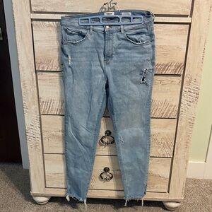 Kensie Light Blue Distressed Ankle Jeans